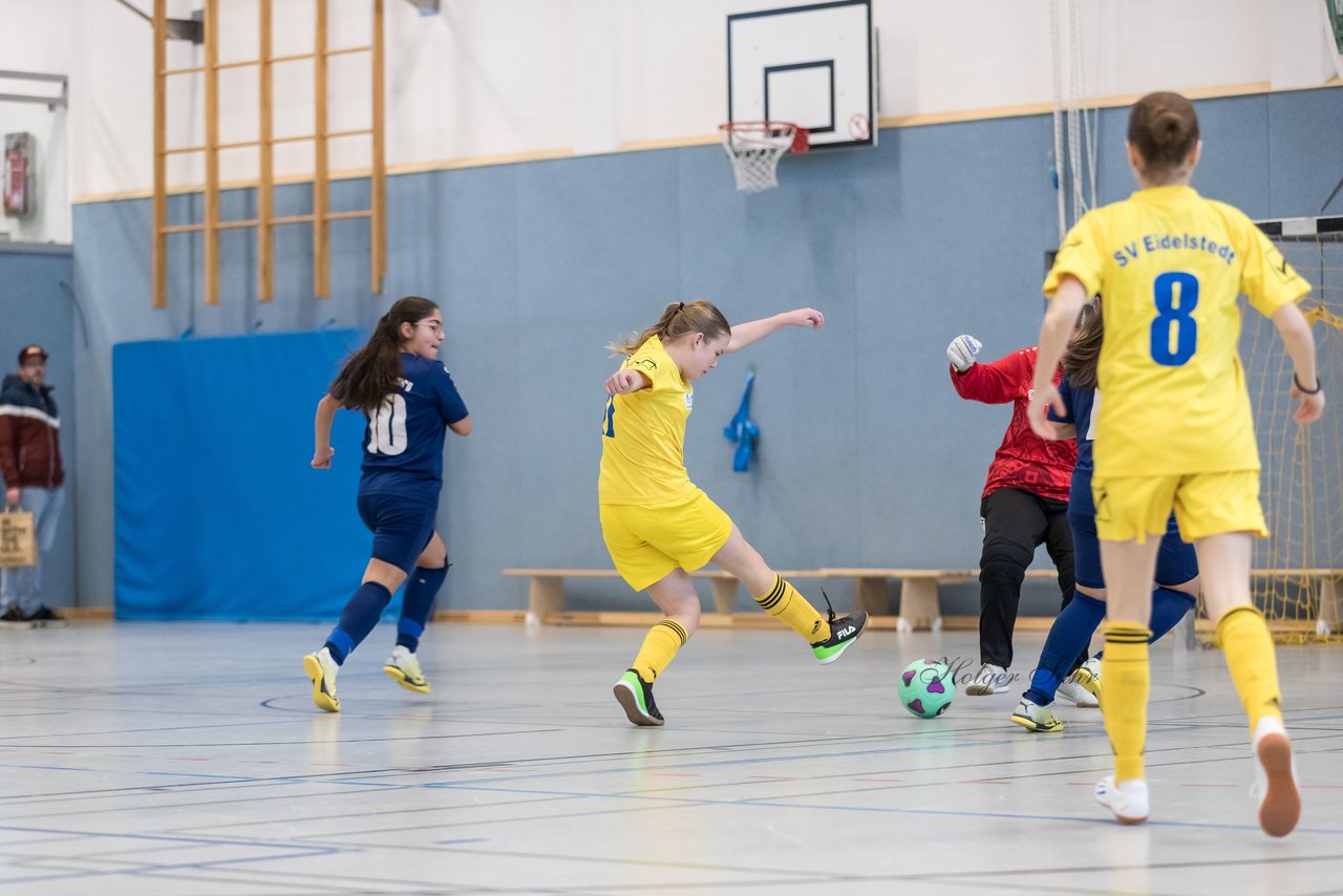 Bild 213 - C-Juniorinnen 3 Loewinnen Cup